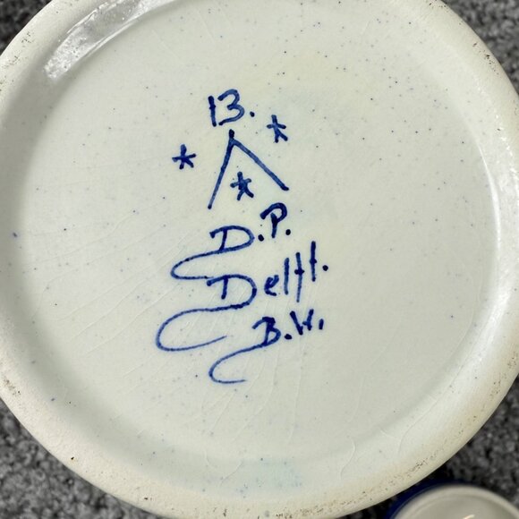 Ginger Jar Blue White Delft DP Pottery 13 B.W. Hand Painted Floral Vase with Lid - Picture 9 of 16